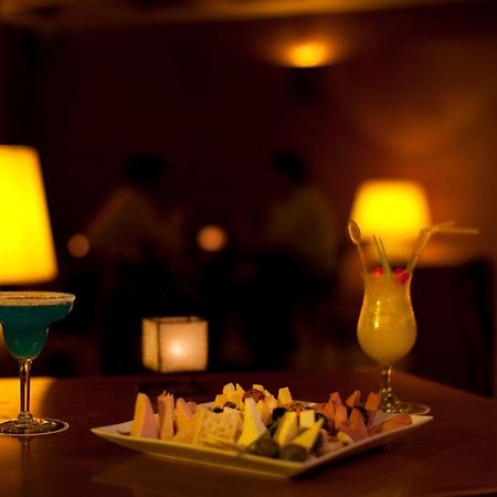 Park Hotel 칼라마 외부 사진